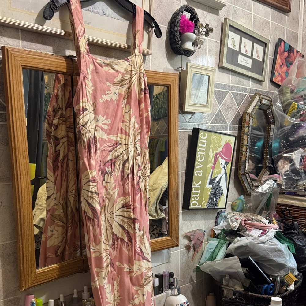 Islander dress